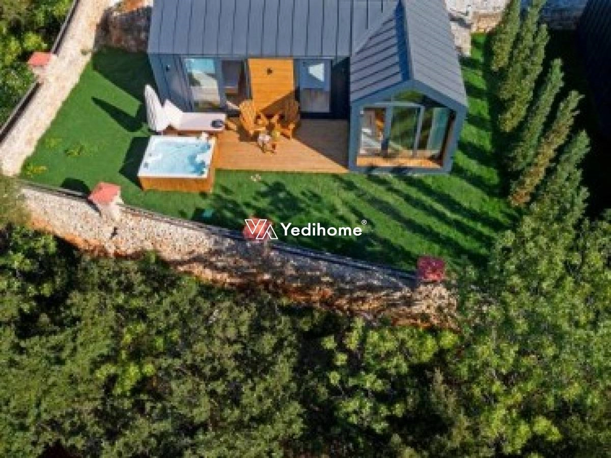 Tiny Hause