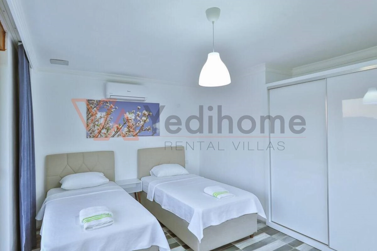 Villa Phellos